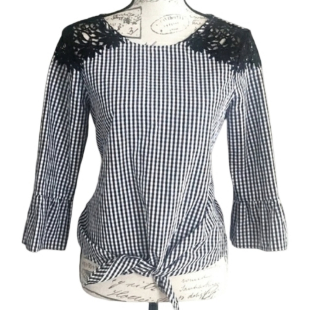 NWOT By&By gingham blouse.